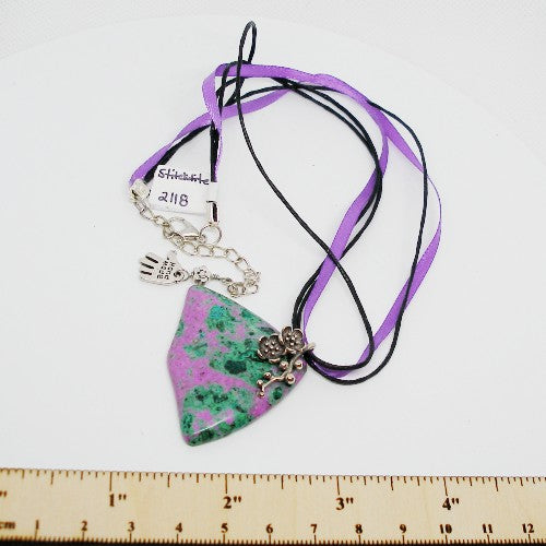 Stichtite Pendant