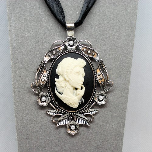 Gypsy Cameo Pendant