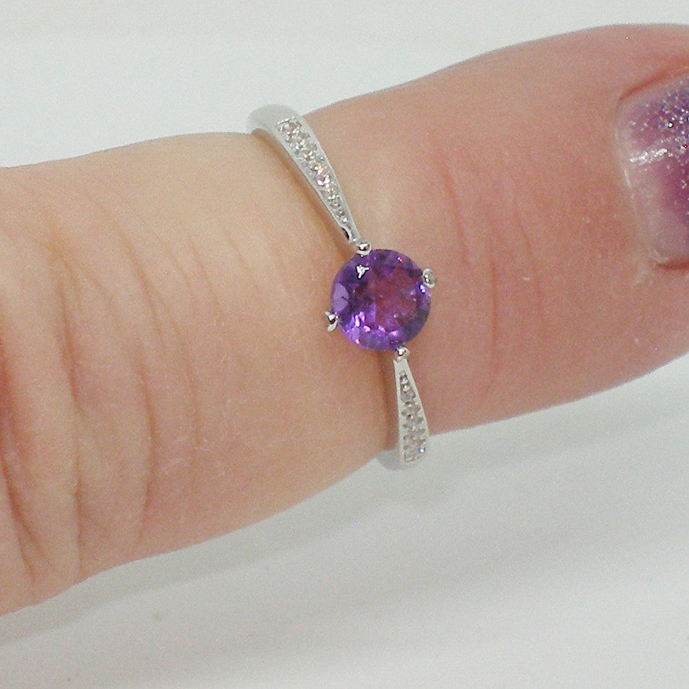 Dainty Amethyst Solitaire