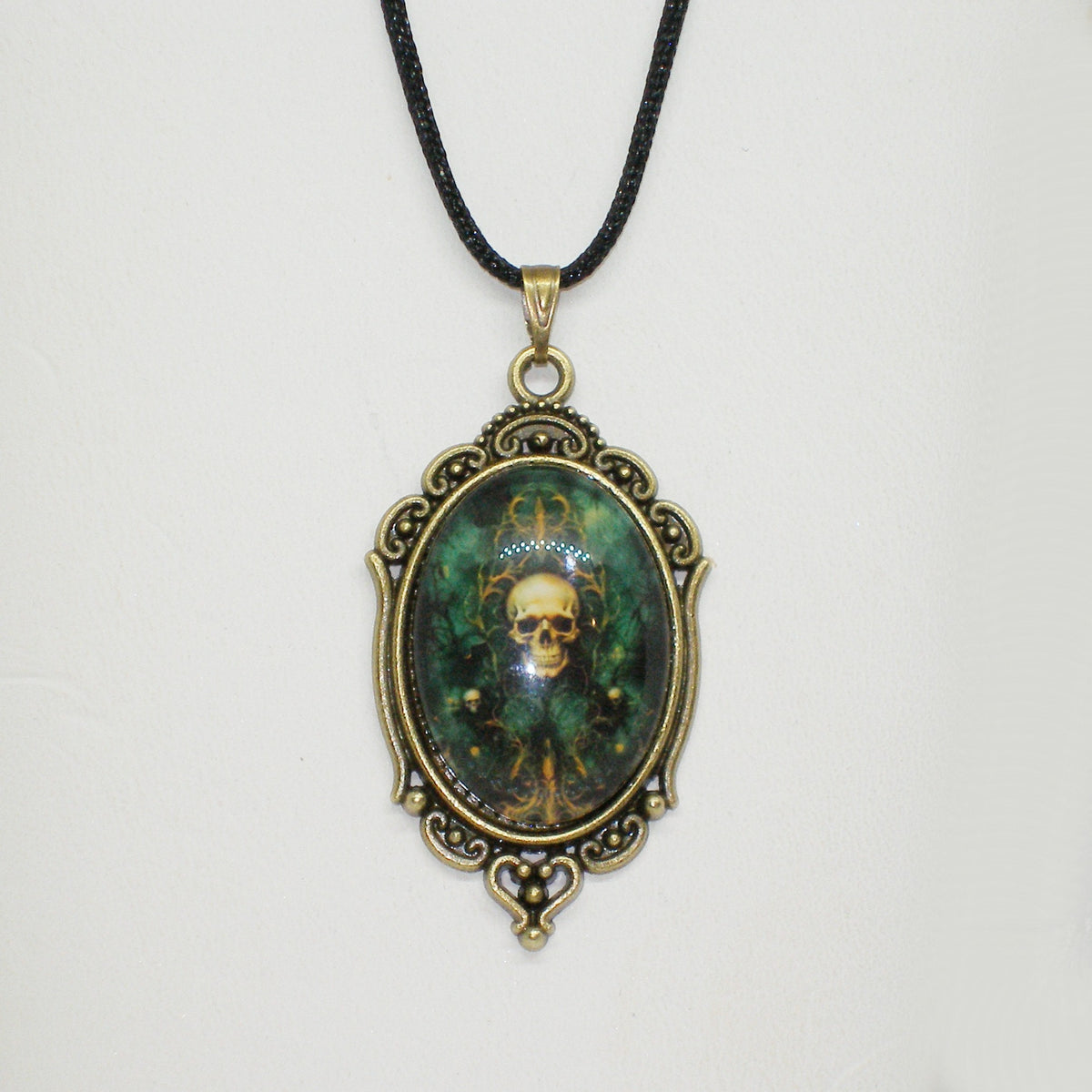Skull Pendant Necklace